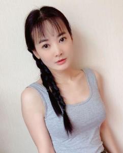 吳海棠，演藝之路的閃耀之星